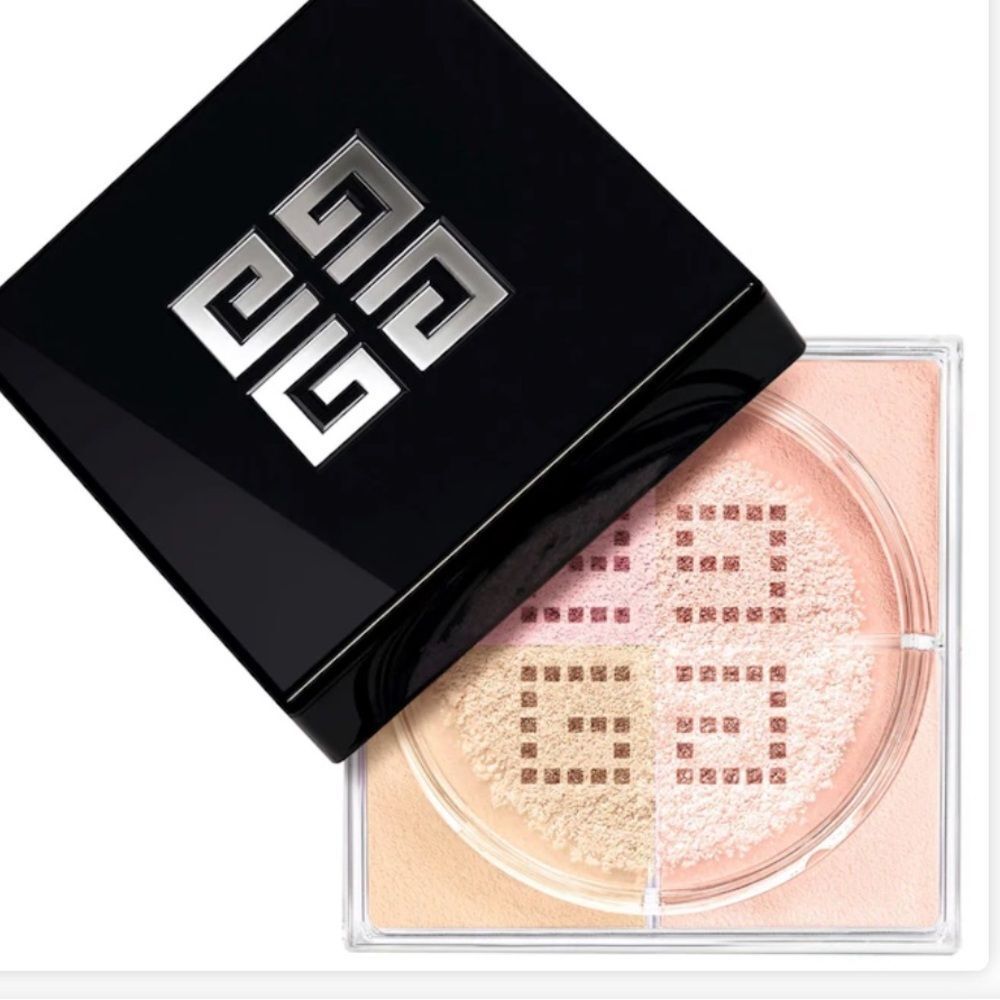 Givenchy
Prisme Libre Illuminating & Color Correcting Loose powder